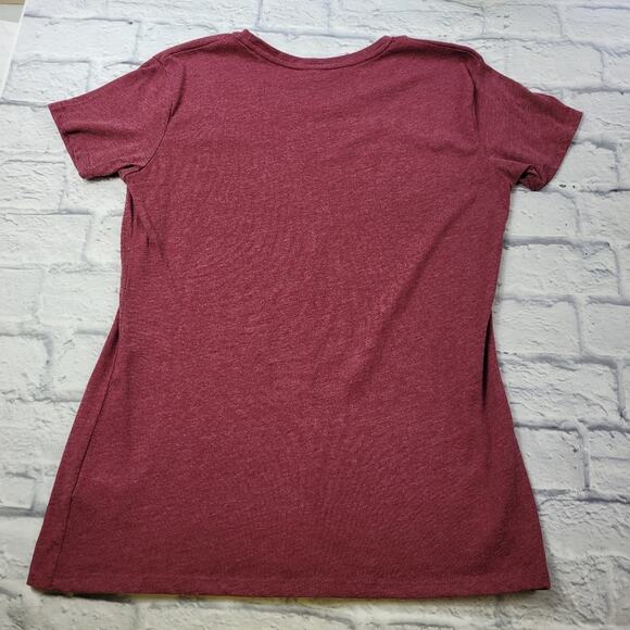 Outstanding Graphic Pop Culture Reference Tee size Large - Picture 5 of 9